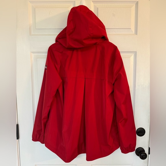 TOMMY HILFIGER Red Women’s Lightweight Everyday Weather Resistant Windbreaker M - Picture 8 of 16
